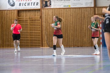 Bild 182 - wBJ HSG Kremperheide/Muensterdorf - HSG Joerl-Doppeleiche Vioel : Ergebnis: 34:23